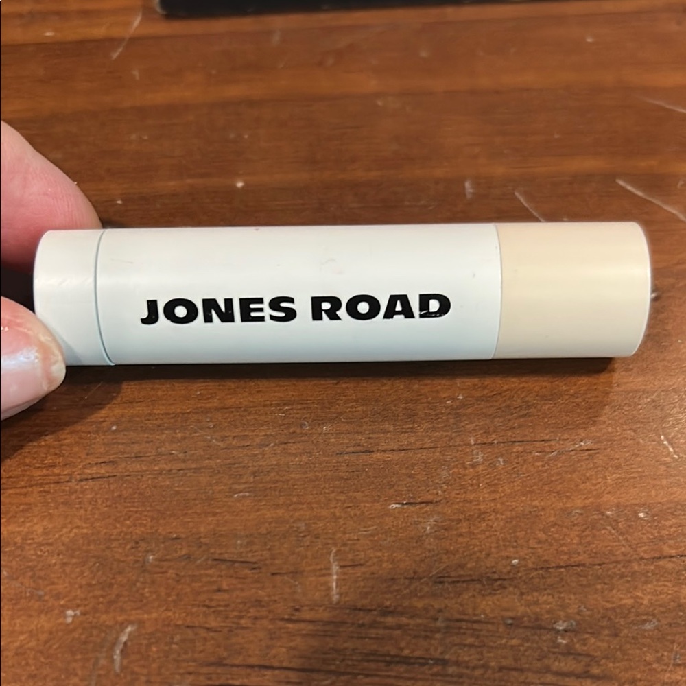 Jones Road White Lip Gloss Hydrating Balm